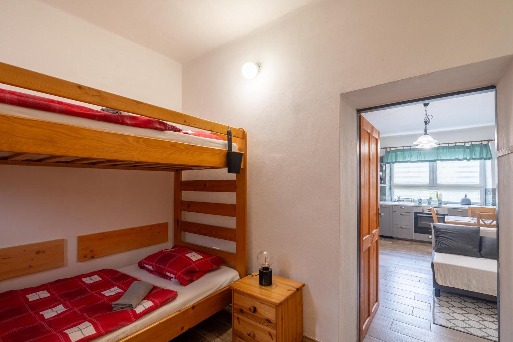 Chalupa Ema Nikol Rovensko pod Troskami Buitenkant foto